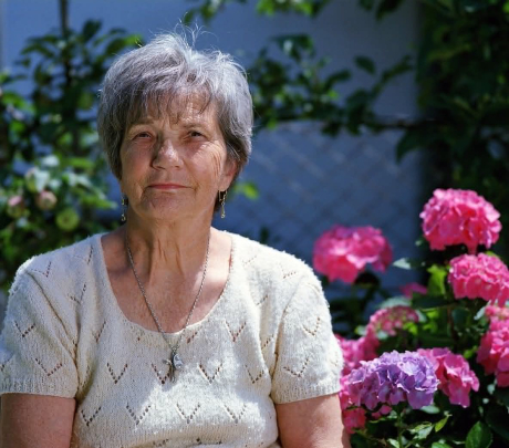 Ζητείται κυρία για συντροφιά ηλικιωμένης κυρίας