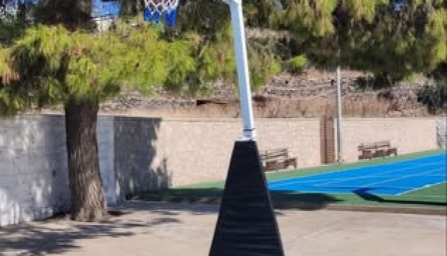 Ευχαριστήριο Δήμου Μήλου για τη δωρεά αθλητικού εξοπλισμού στο Δημοτικό Στάδιο